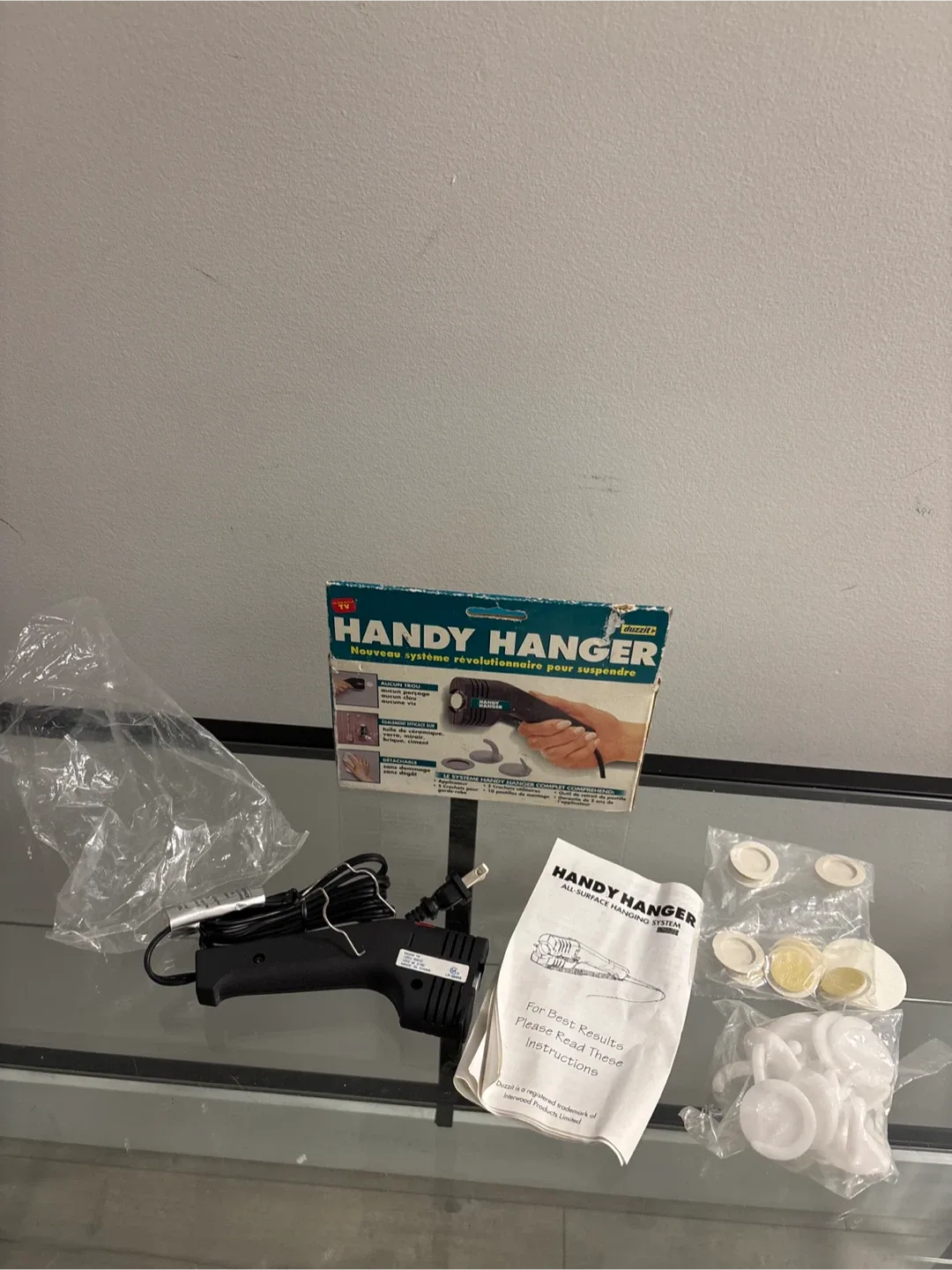 Duzzit Handy Hanger All-Surface Hanging System image indicator(6)