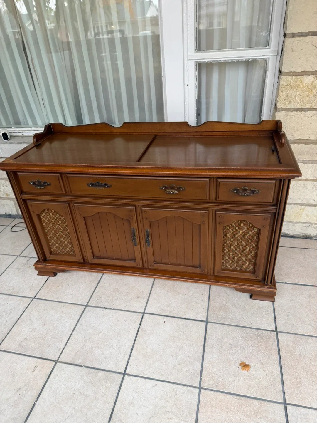 Vintage Record Player Console Cabinet image indicator(7)