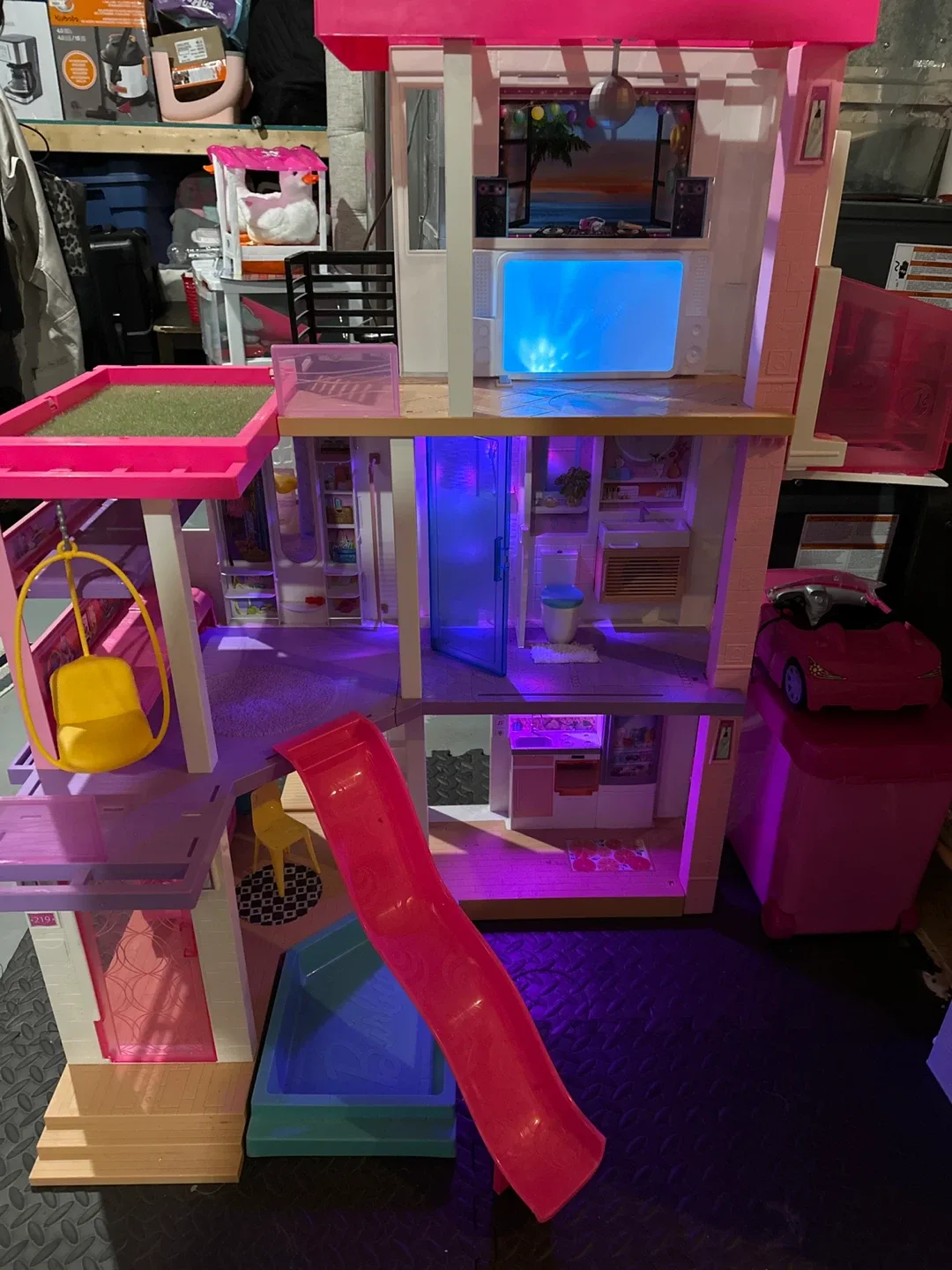 Barbie Dreamhouse Dollhouse image indicator(2)