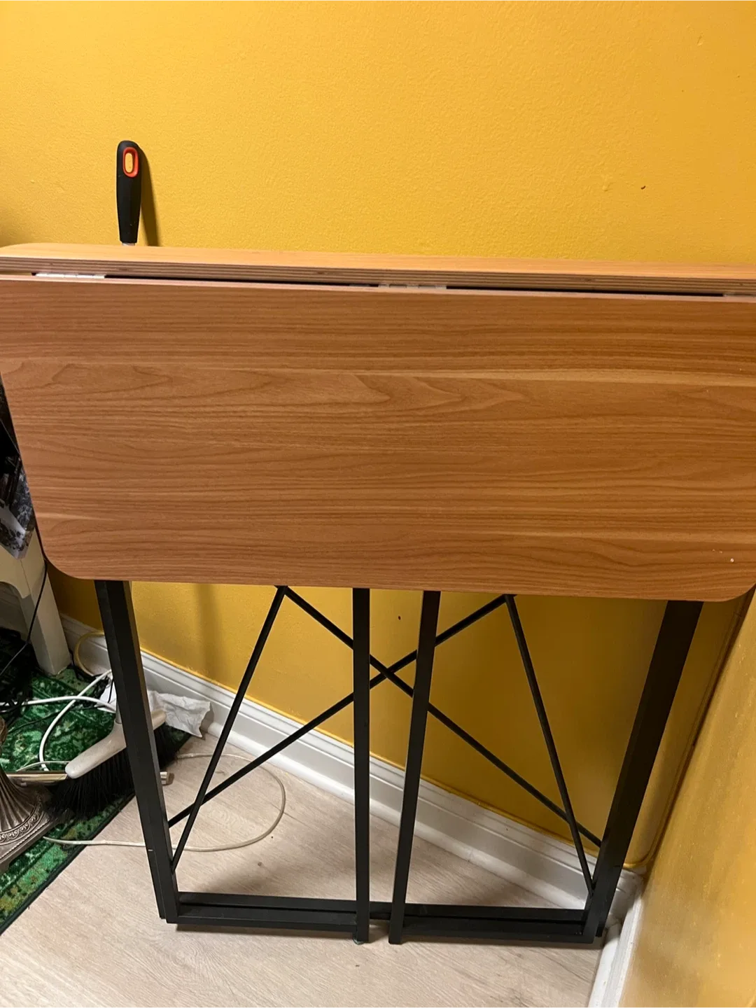 Bar Table with 2 Bar Stools - Like New! image indicator(7)