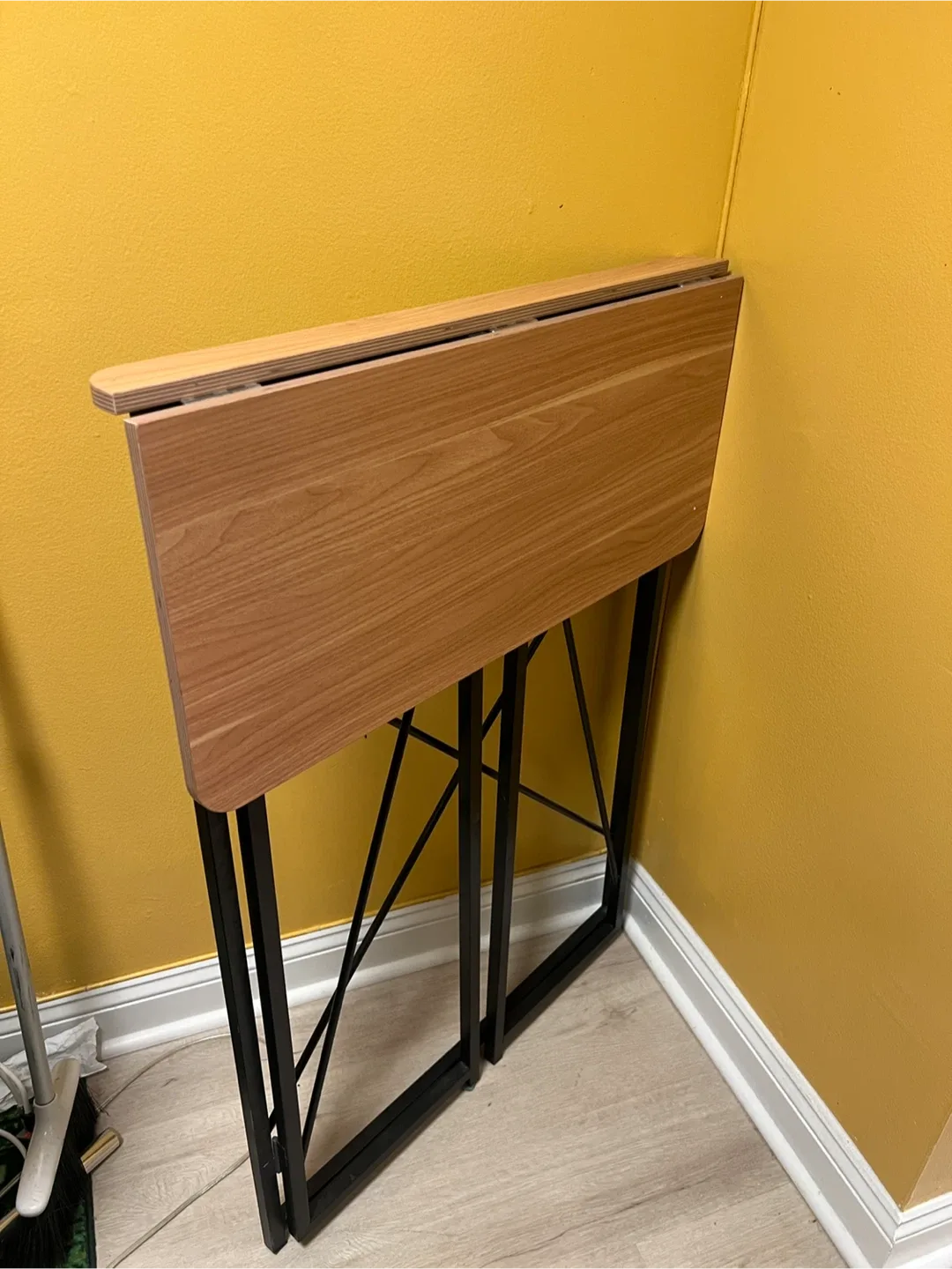 Bar Table with 2 Bar Stools - Like New! image indicator(9)