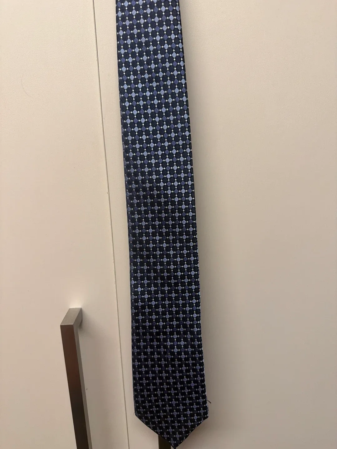 Donald Trump Signature Collection Navy Blue Tie image indicator(2)