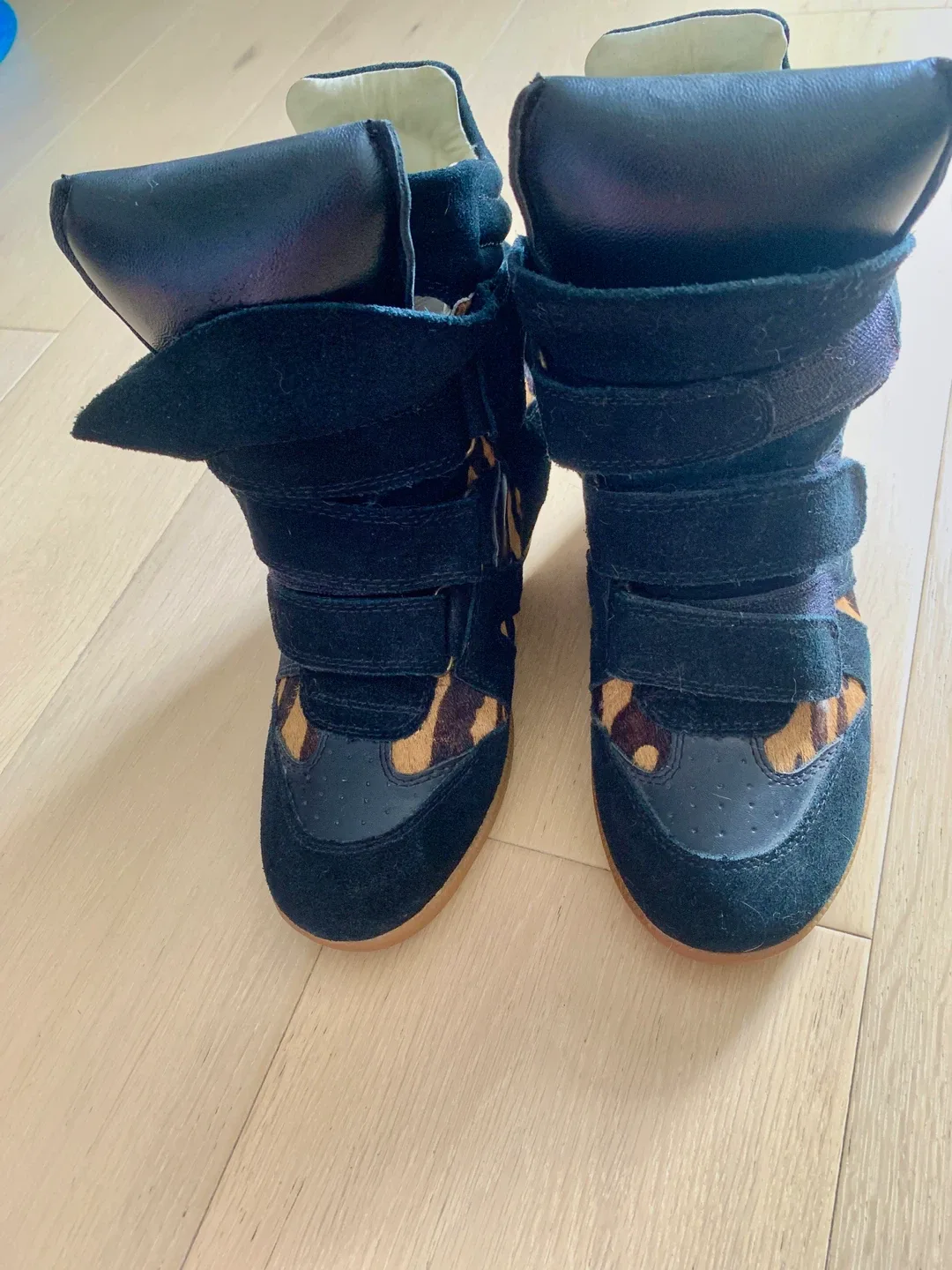 Isabel Marant Black Suede Wedge Sneakers Size 38 image indicator(2)