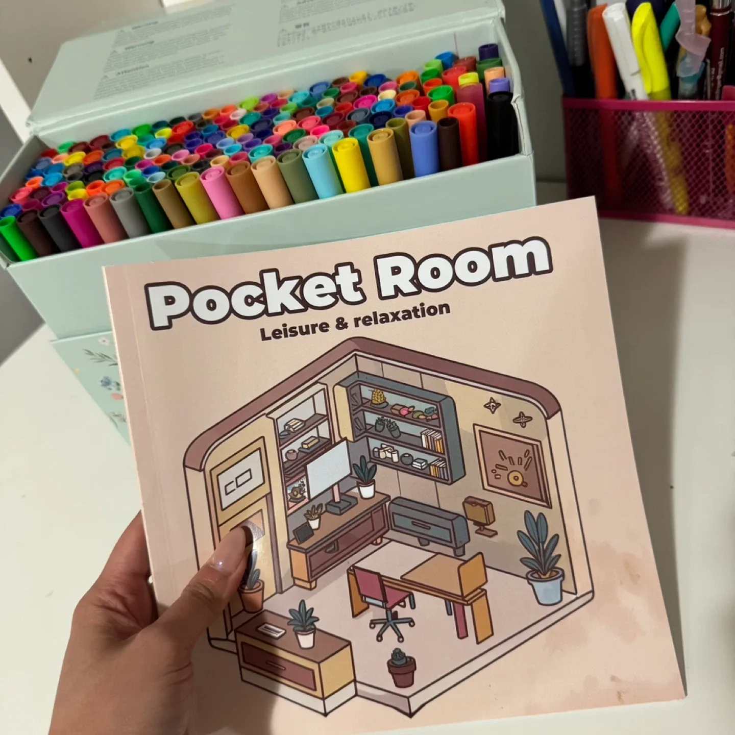 Ohuhu Dual Markers + FREE Pocket Room Book image indicator(2)