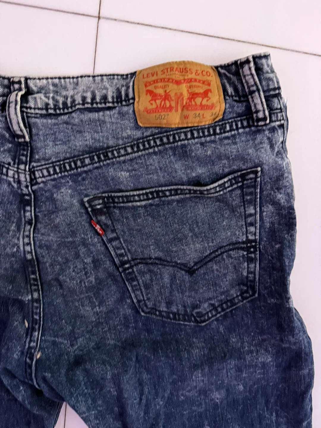 Mixed Lot of Shoes and Clothing image indicator(7)