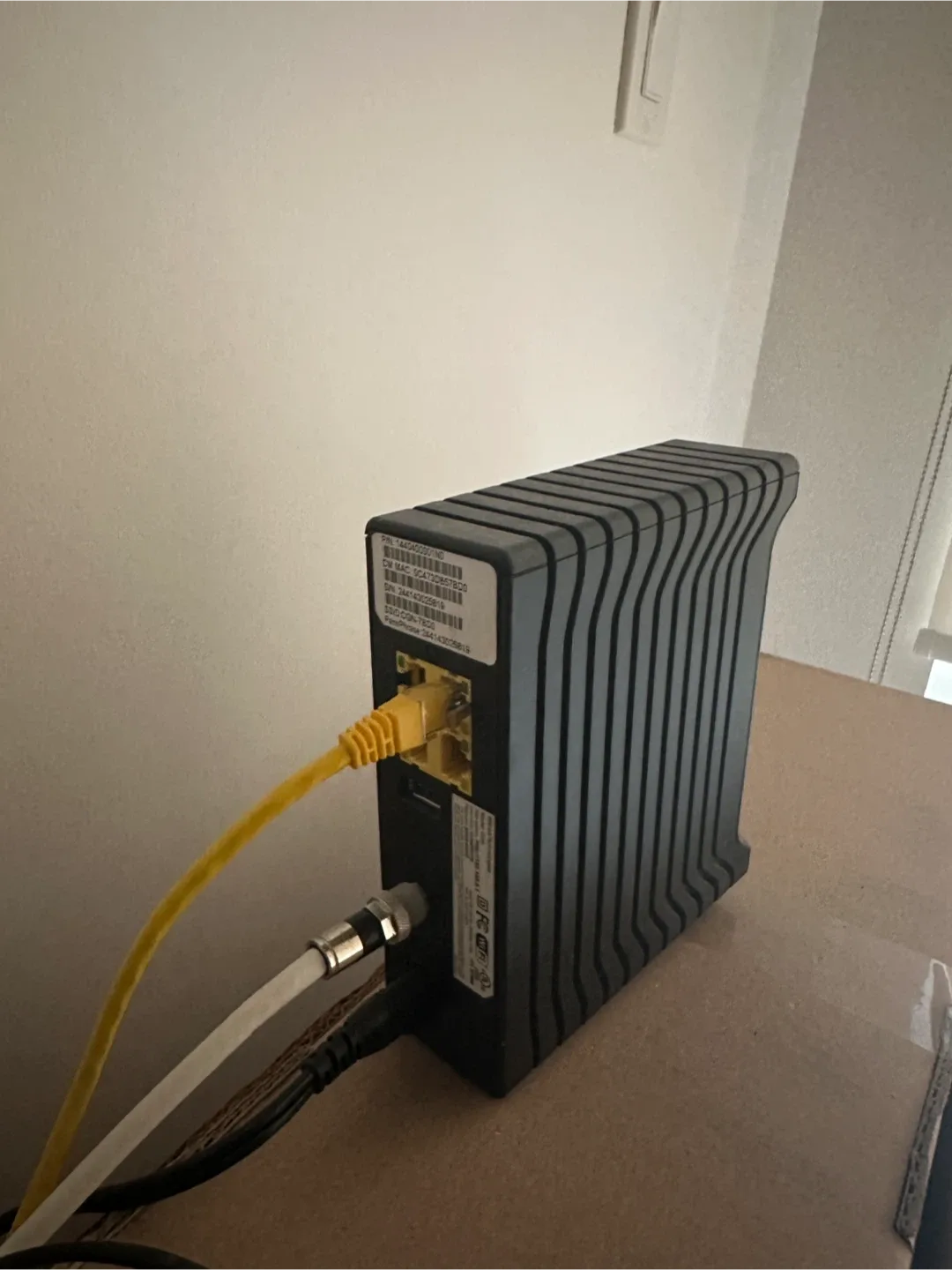 Hitron Technologies CDA3-35 Cable Modem image indicator(2)