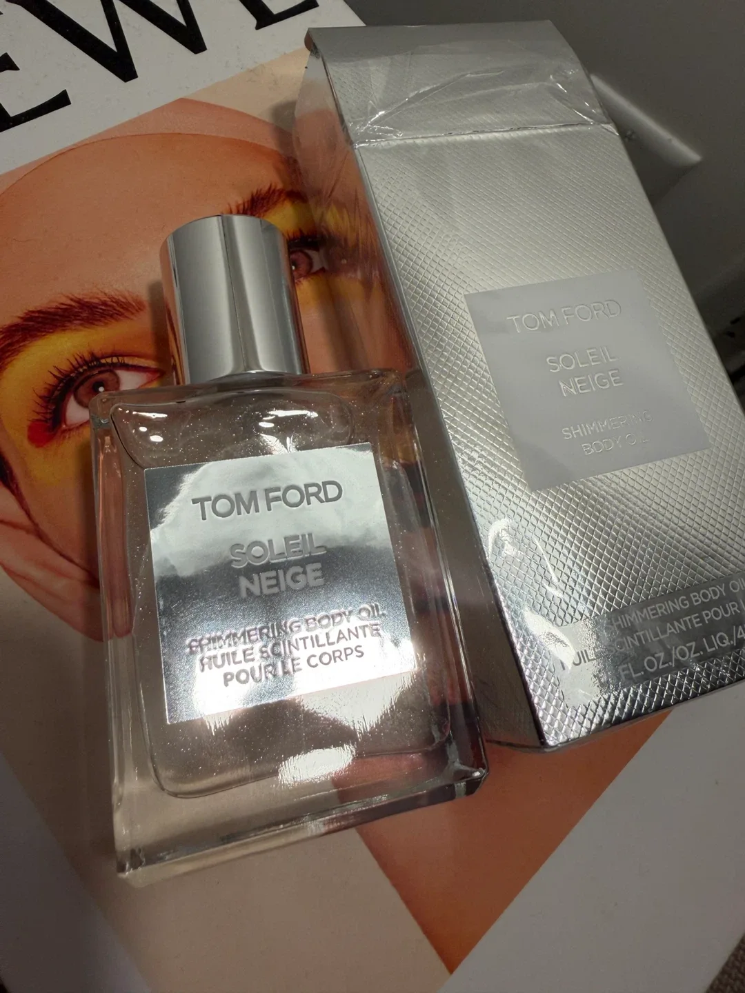 Tom Ford Soleil Neige Shimmering Body Oil 45ml - New image indicator(5)