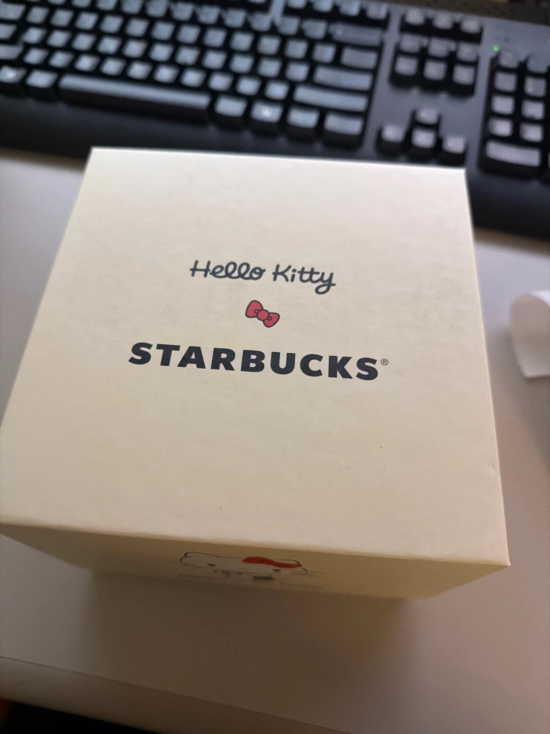 Starbucks x Hello Kitty Ceramic Mug - photo 2