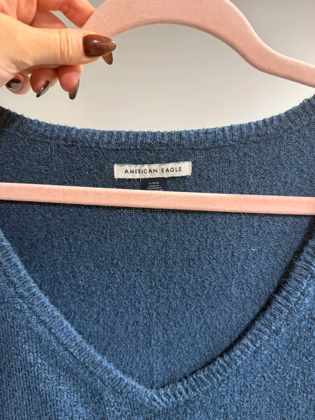 American Eagle Blue V-Neck Sweater - Large