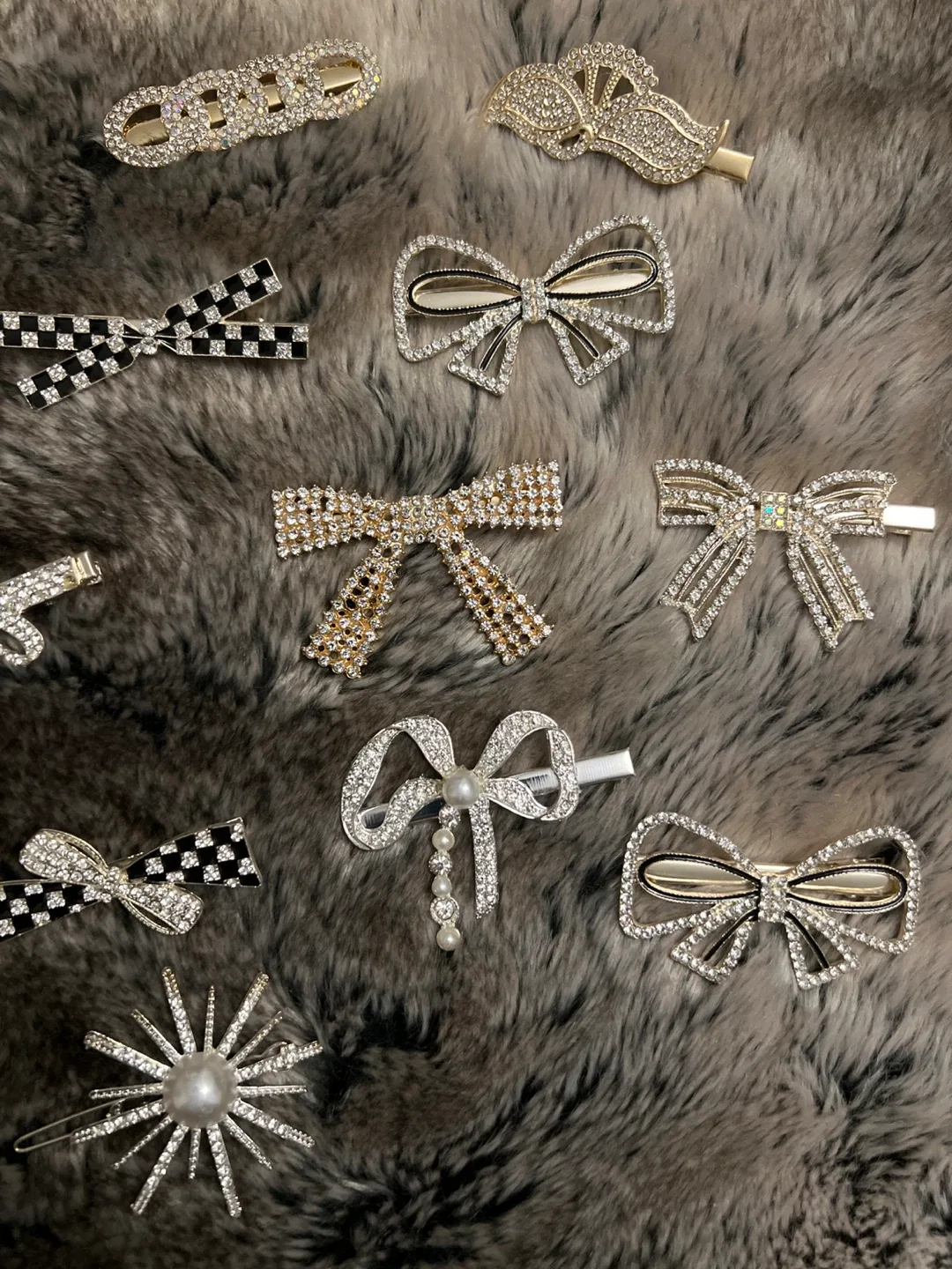 Sparkly Hair Clips - Assorted Styles image indicator(3)