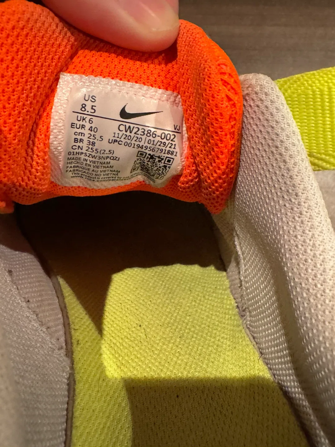 Nike Running Shoes - Size 8.5 US image indicator(4)