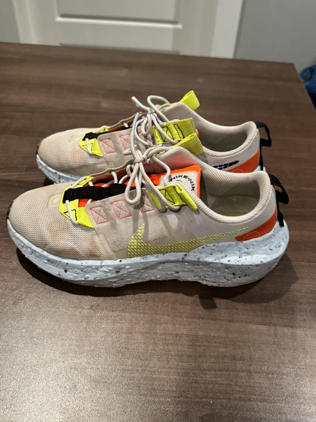 Nike Running Shoes - Size 8.5 US image indicator(3)