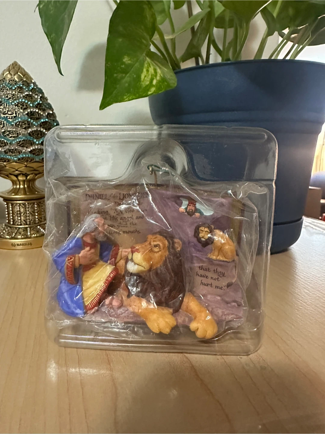 Hallmark Keepsake Ornament - Daniel in the Lions' Den - photo 3