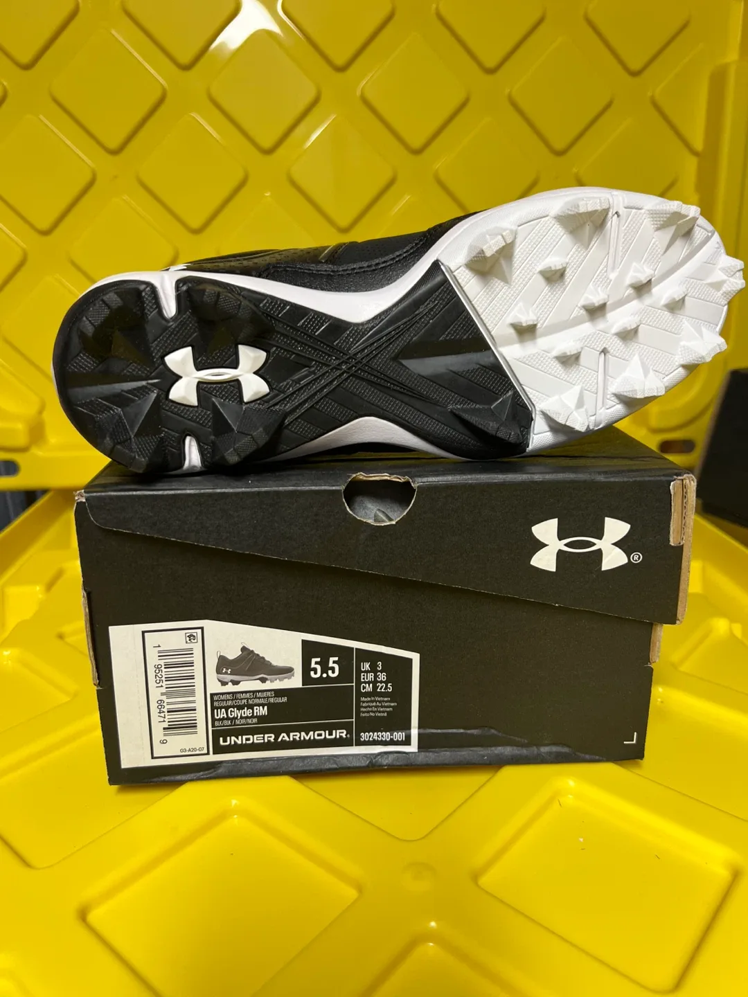 Under Armour UA Glyde RM Women's Baseball Cleats - Size 5.5 image indicator(2)