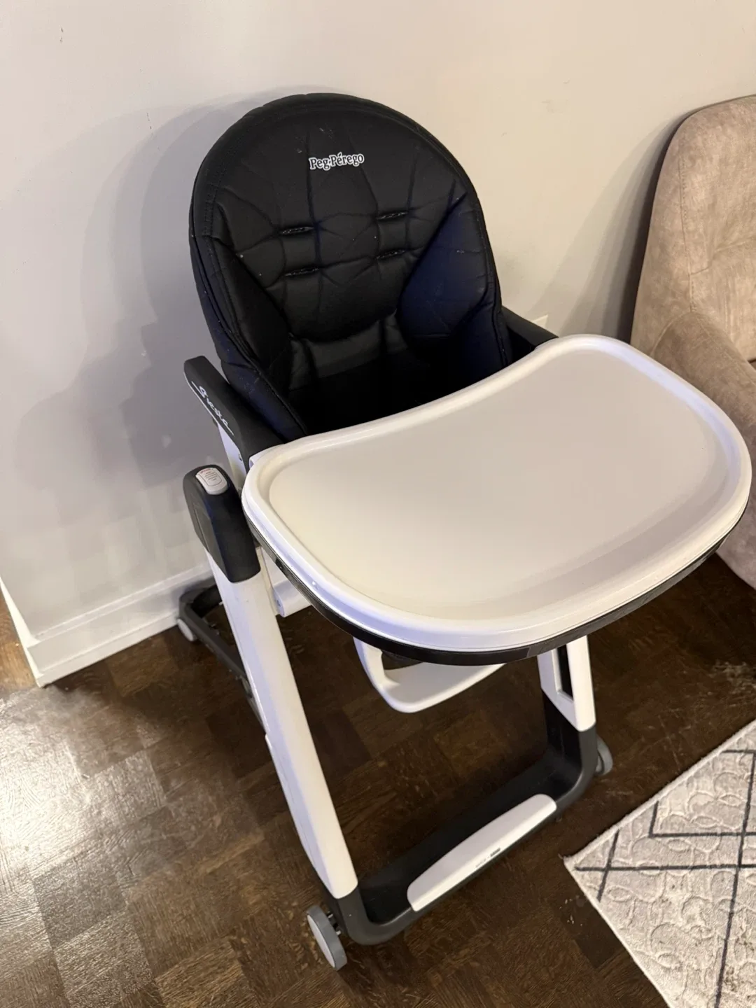 Peg Perego Siesta High Chair - Black image indicator(2)