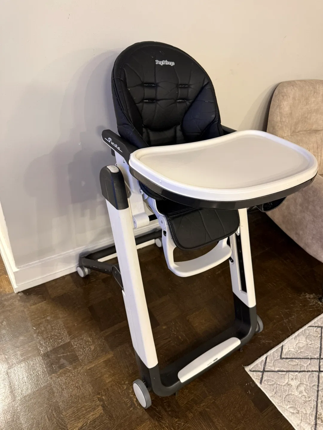 Peg Perego Siesta High Chair - Black image indicator(4)