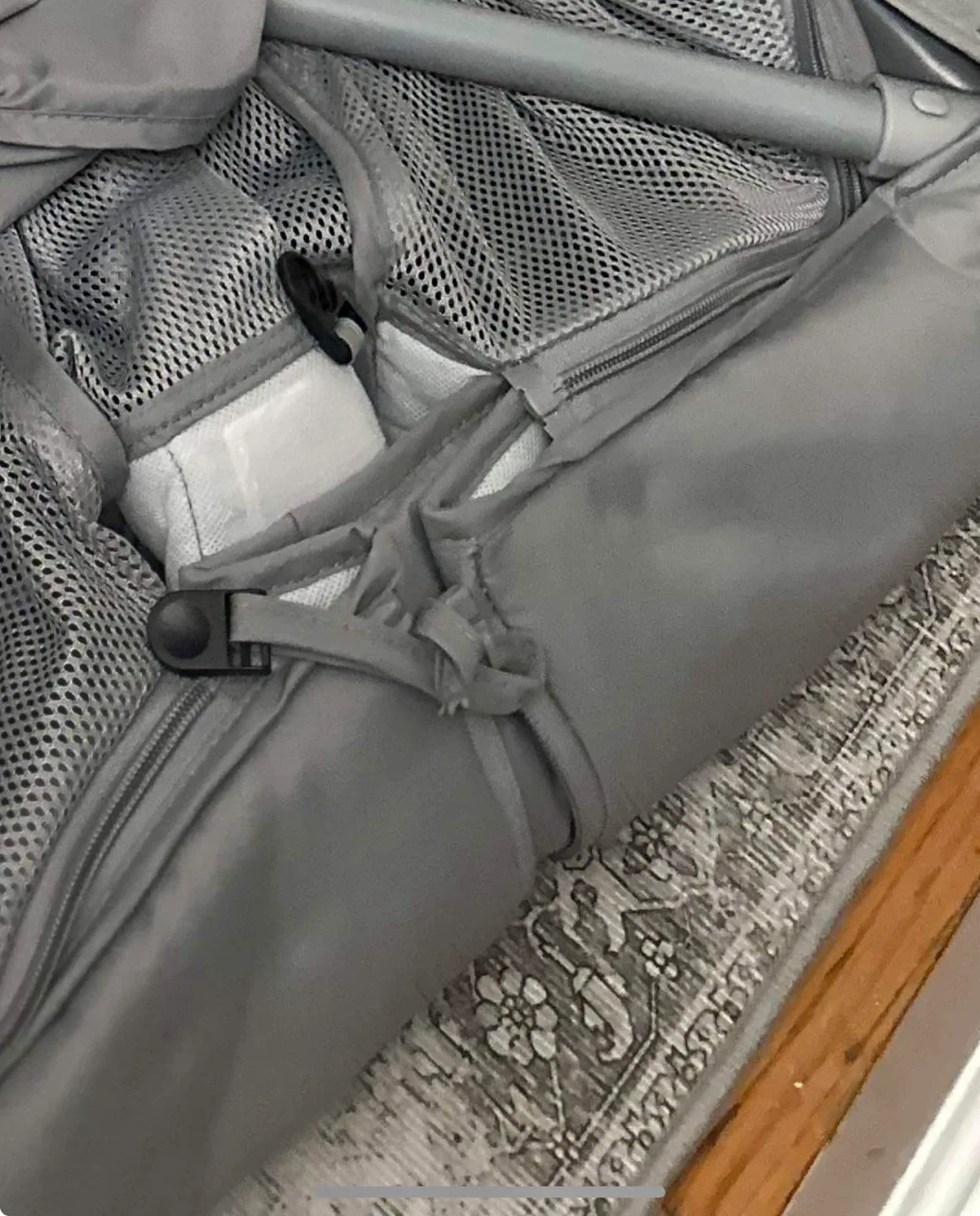 Skip Hop Portable Black/Gray Playard image indicator(8)