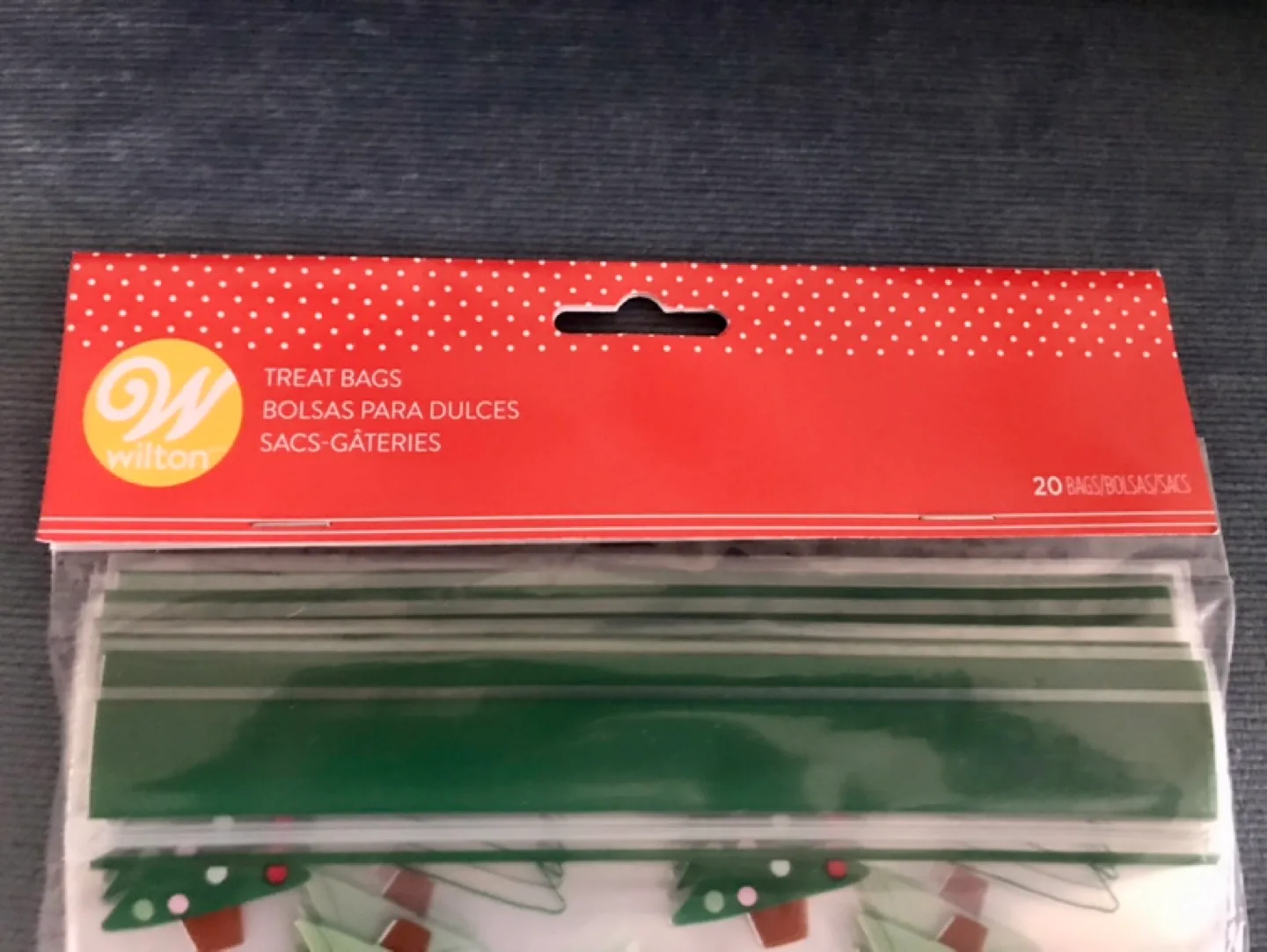 ✨NEW: Wilton Brand- 20 🎄Treat Bags image indicator(2)