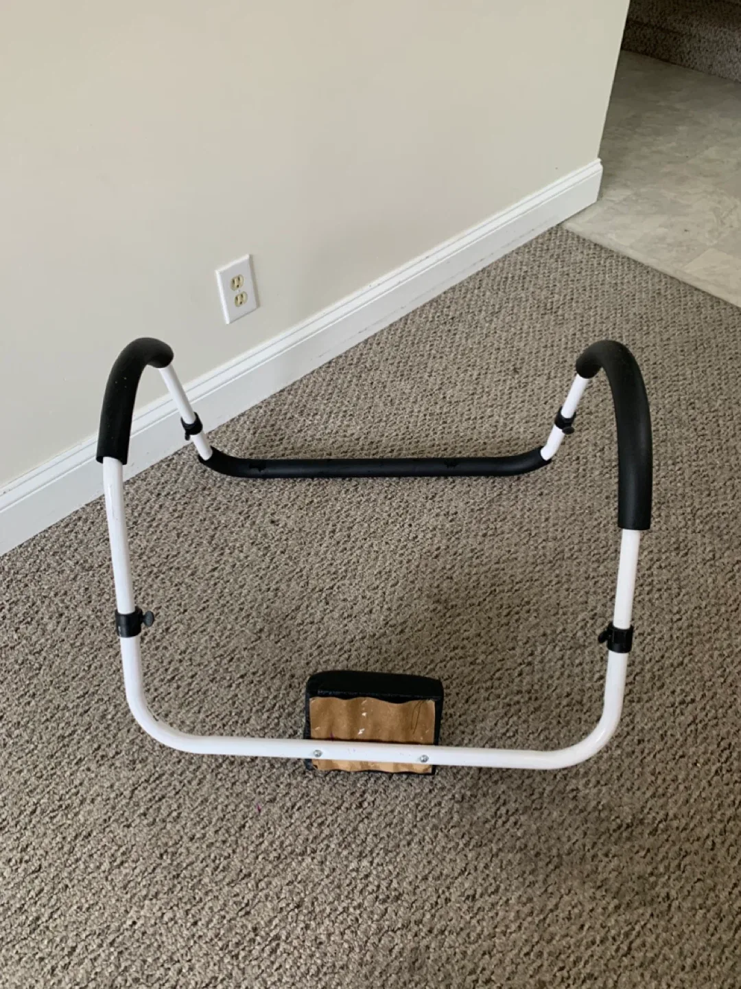 Abdominal Exercise Roller - fitness equipment image indicator(4)