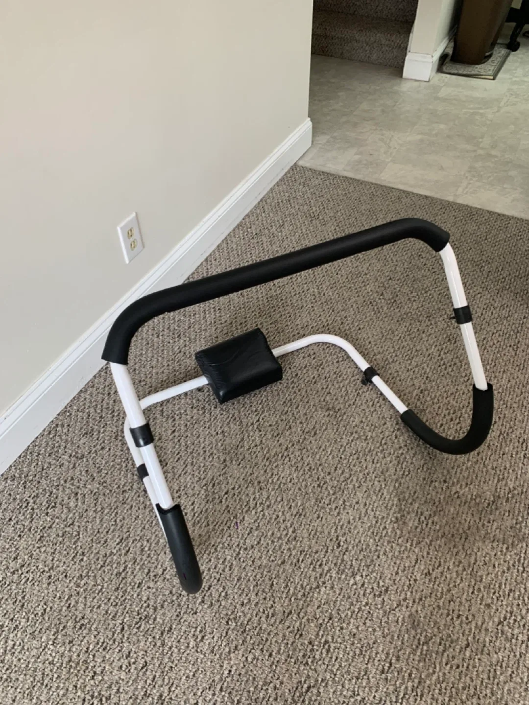 Abdominal Exercise Roller - fitness equipment image indicator(9)