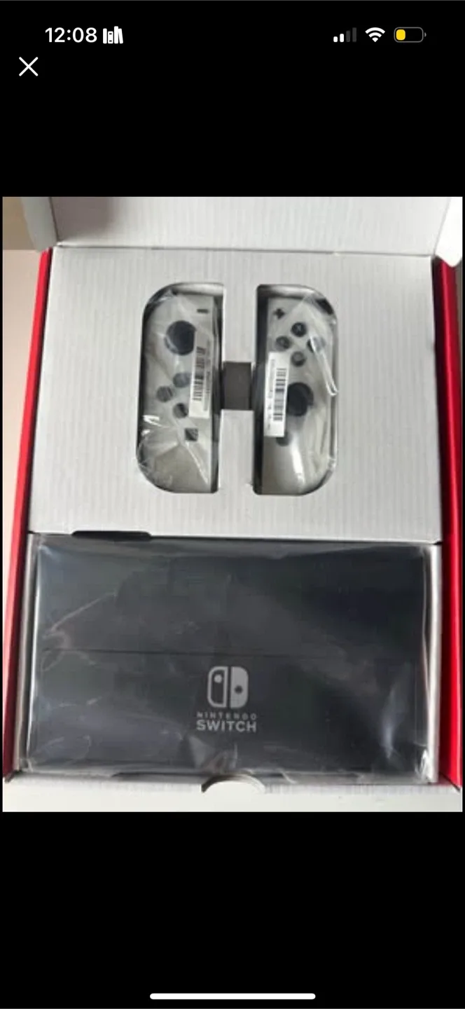 Nintendo Switch OLED with Games - Like New! image indicator(3)