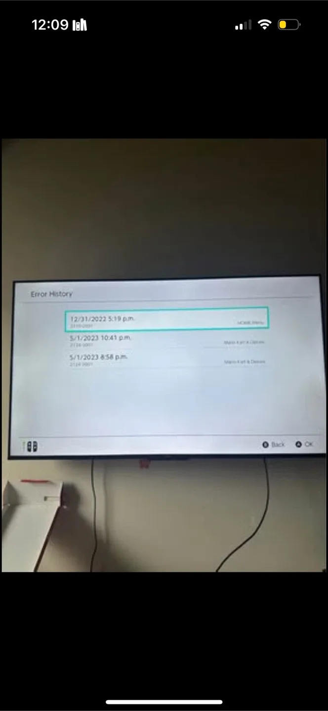 Nintendo Switch OLED with Games - Like New! image indicator(9)