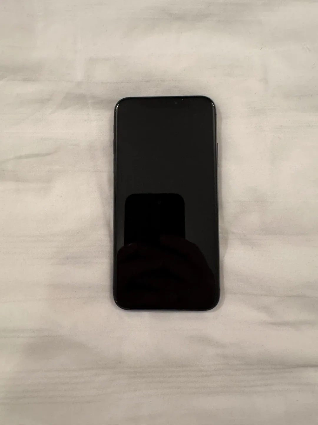 iPhone XR 87%🔋64gb image indicator(2)