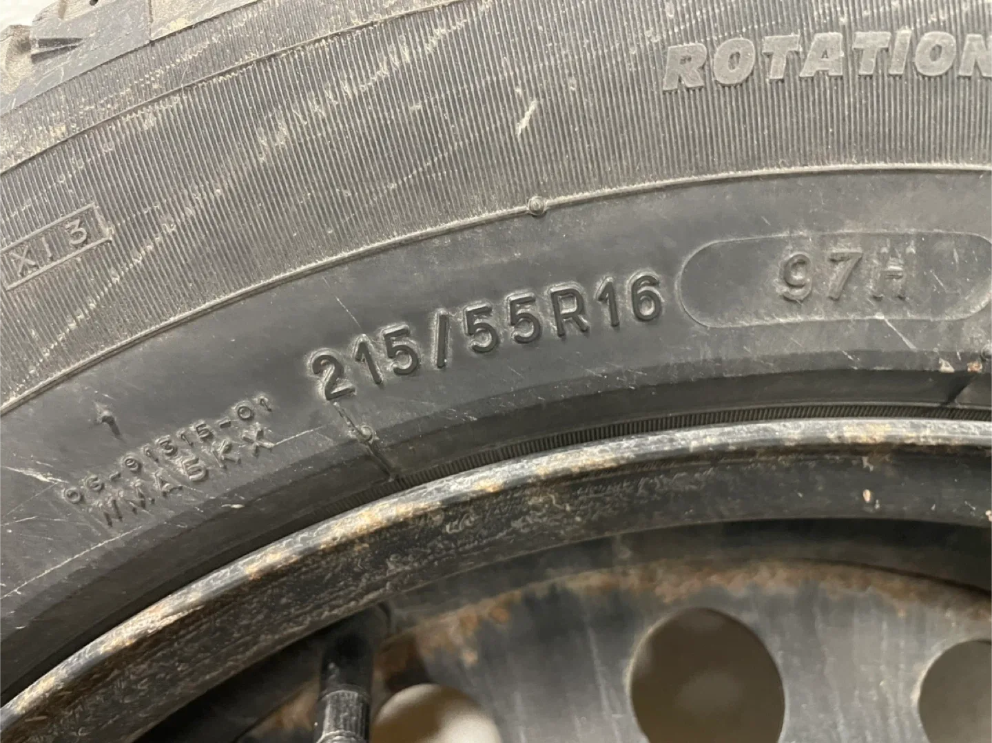 Michelin X Ice 3 Tires (2018) with steel rims image indicator(2)