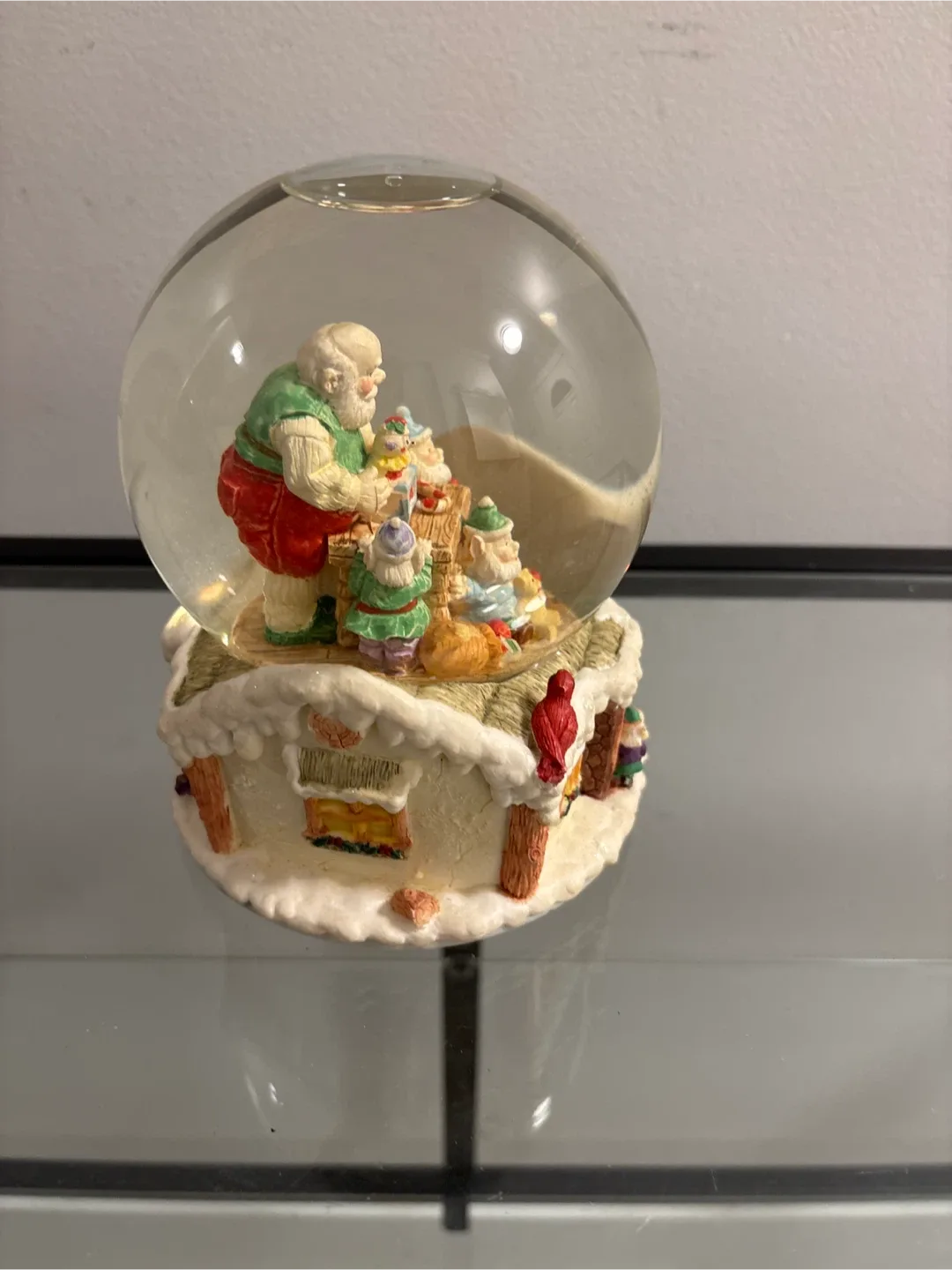 Santa's Workshop Snow Globe image indicator(6)
