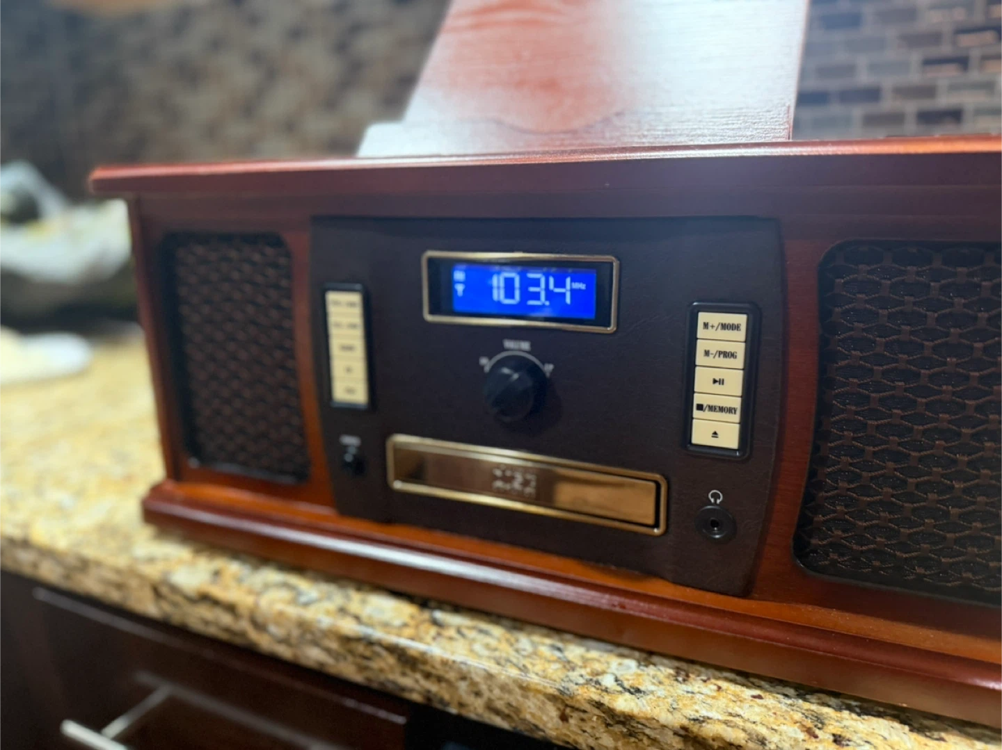 Victrola Nostalgic 8-in-1 Bluetooth Record Player - photo 5