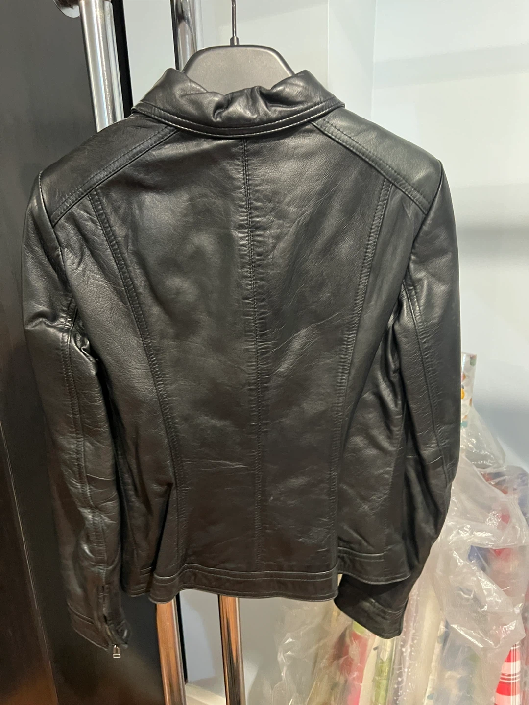Danier Black Leather Jacket - photo 2