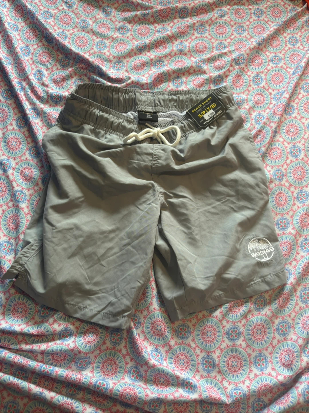 WEAR.4 Beach Shorts - Youth S (7/8)