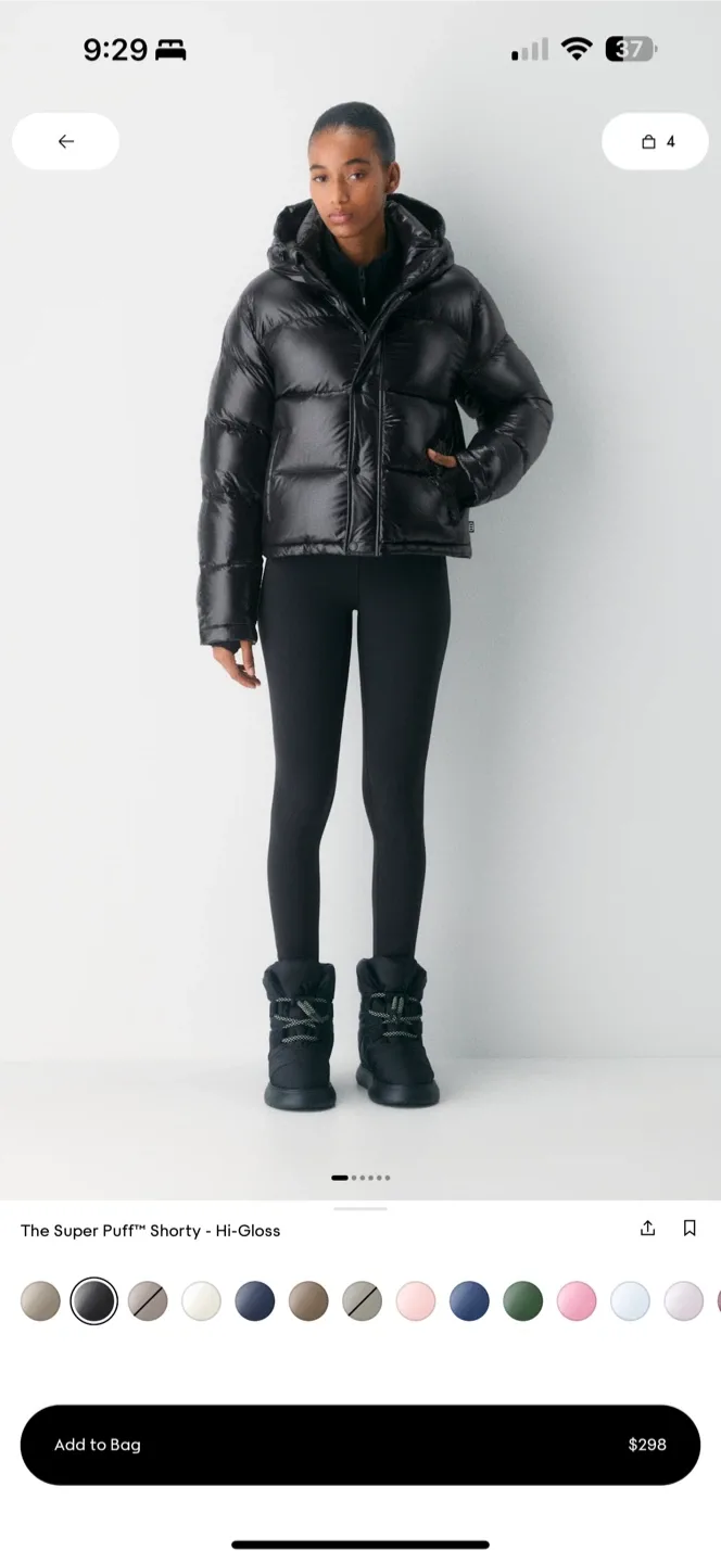 Aritzia The Super Puff Shorty - Hi-Gloss