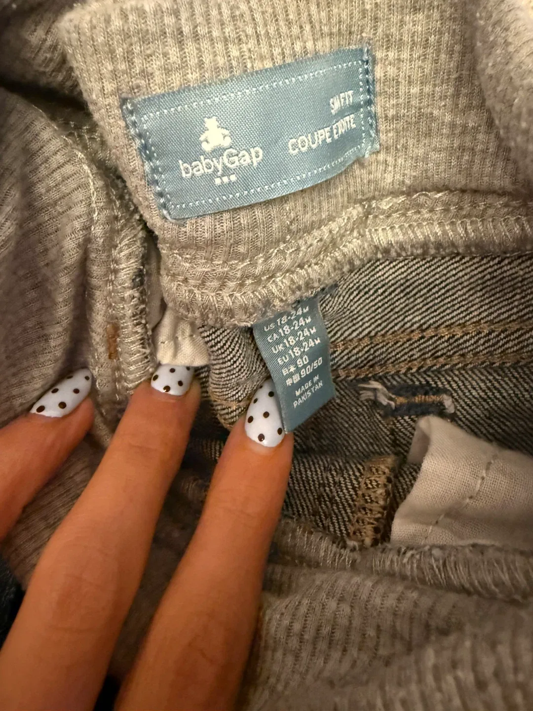 Baby Gap 18-24M Sweater & Jeans Set image indicator(7)