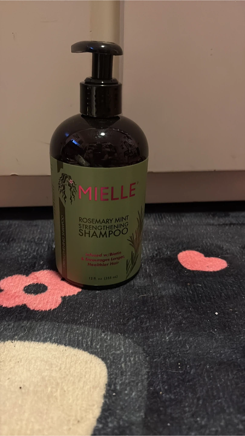 Mielle Rosemary Mint Strengthening Shampoo 12 fl oz