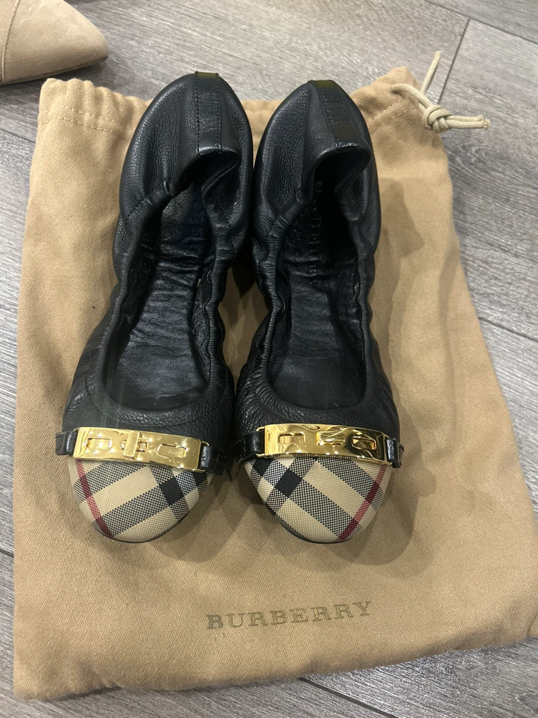 Burberry Leather Ballet Flats Size 5.5