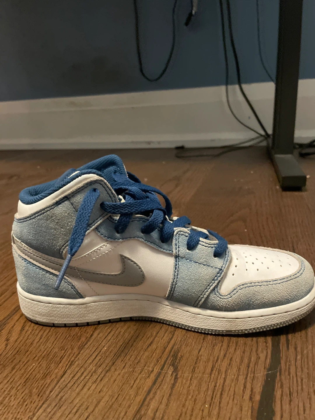 Air Jordan 1 Mid Blue/White - photo 4