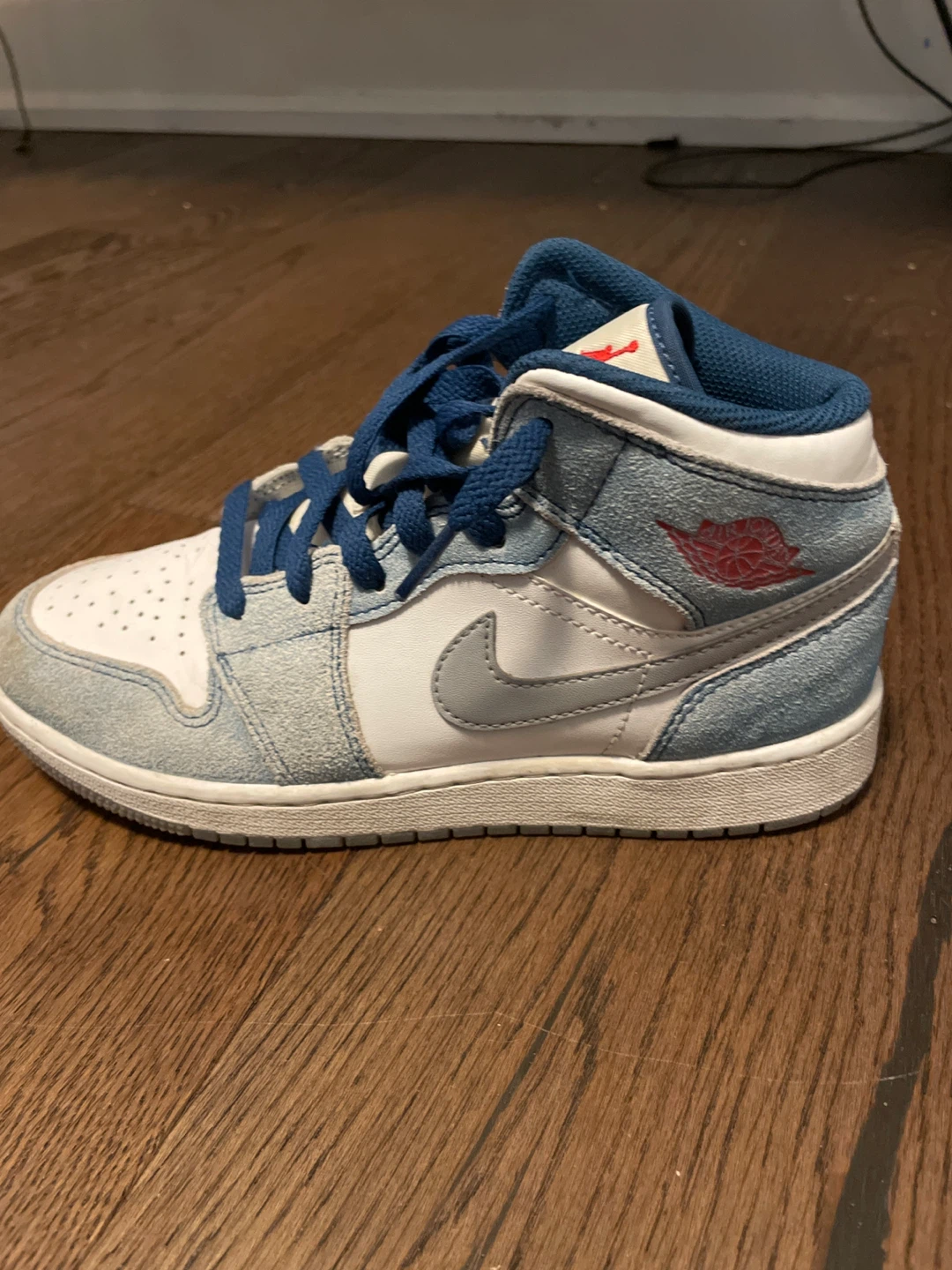 Air Jordan 1 Mid Blue/White - photo 2