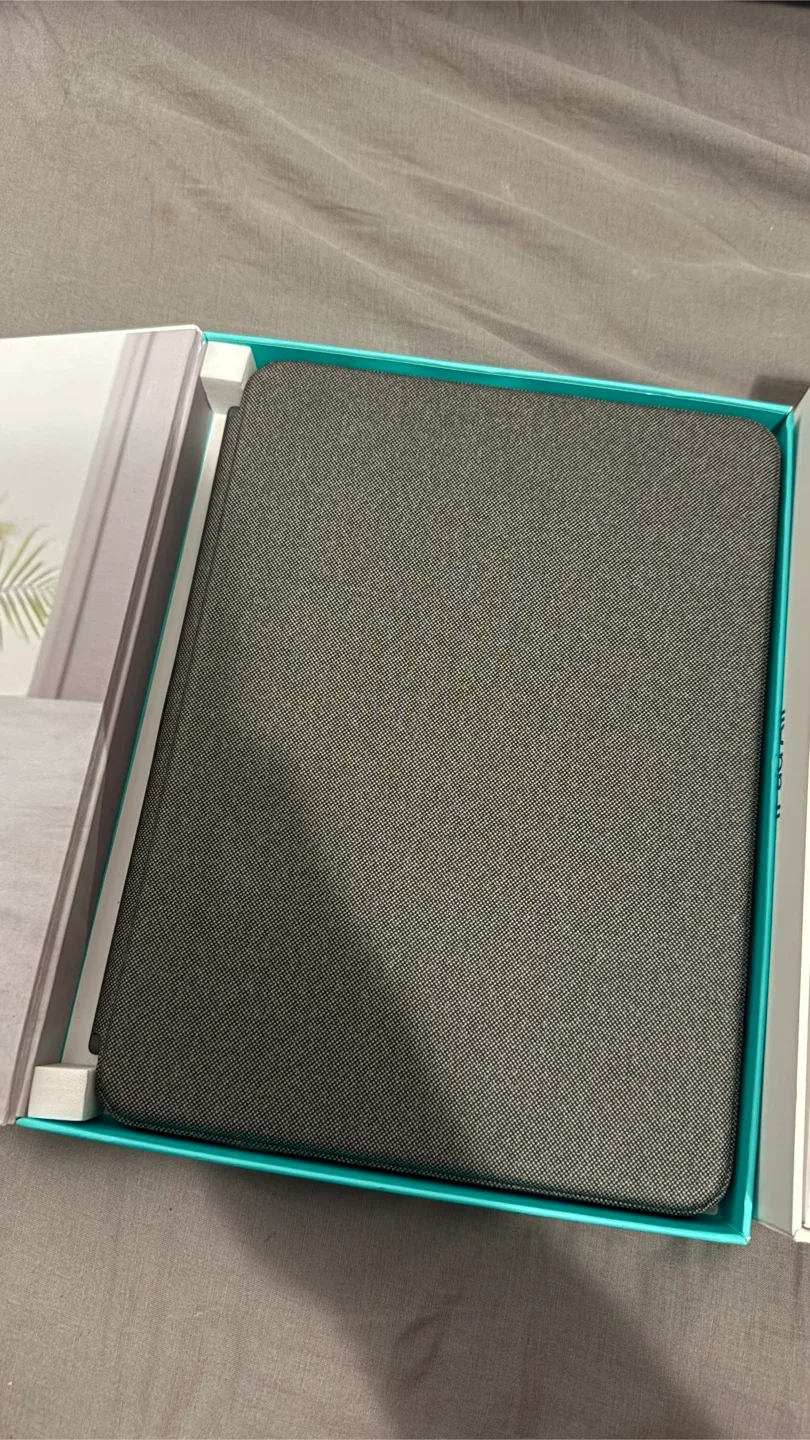 Like New Apple iPad Air 5th Gen 256GB Wifi - Blue image indicator(7)