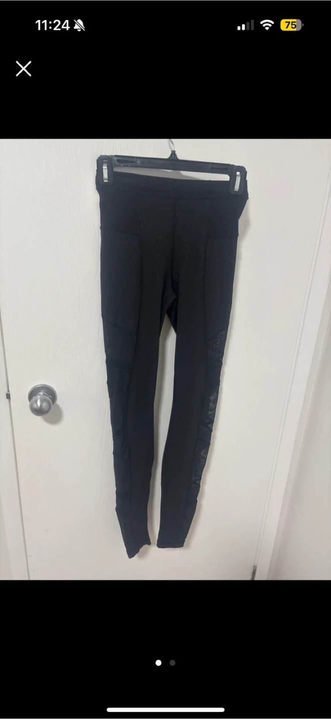 Lululemon Black Leggings size 2 - photo 2