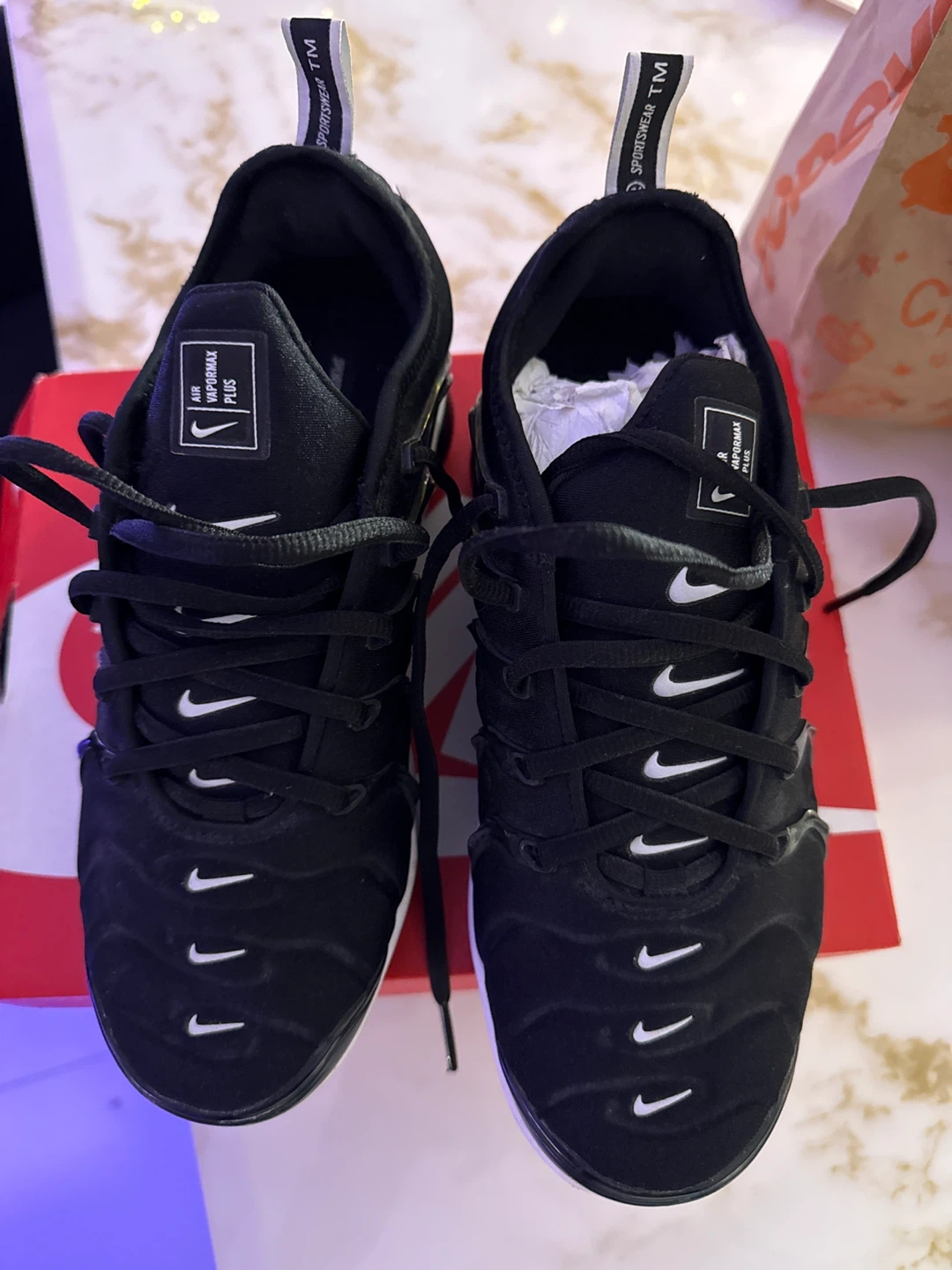 Size 5.5 Nike Air VaporMax Plus Black - photo 2