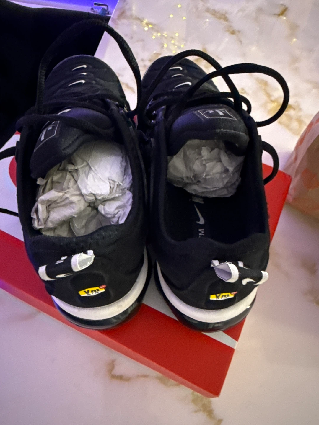 Size 5.5 Nike Air VaporMax Plus Black - photo 3