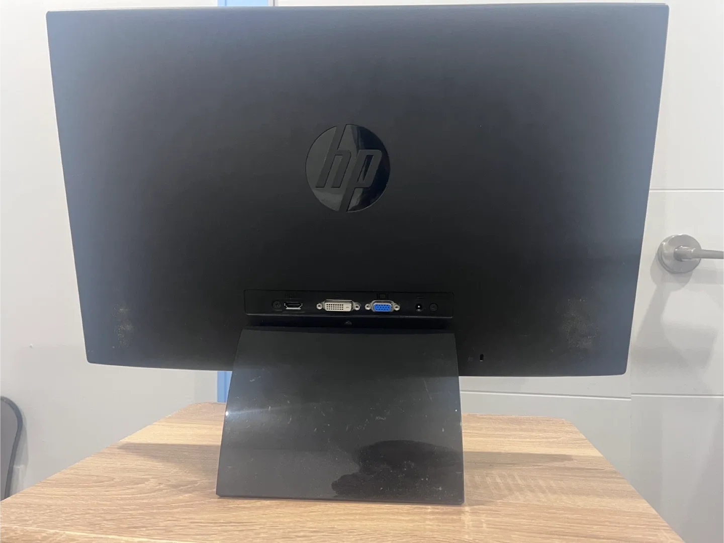 HP Pavillon 22bw Monitor, Lenovo Keyboard & Mouse image indicator(6)