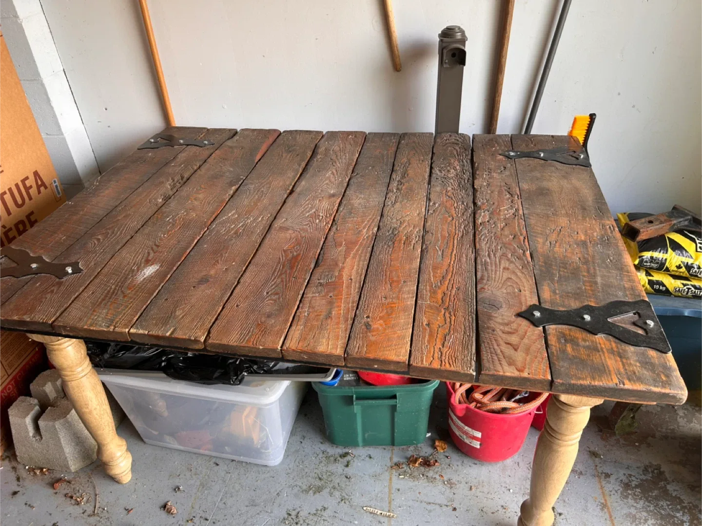 Rustic Wooden Dining Table image indicator(2)