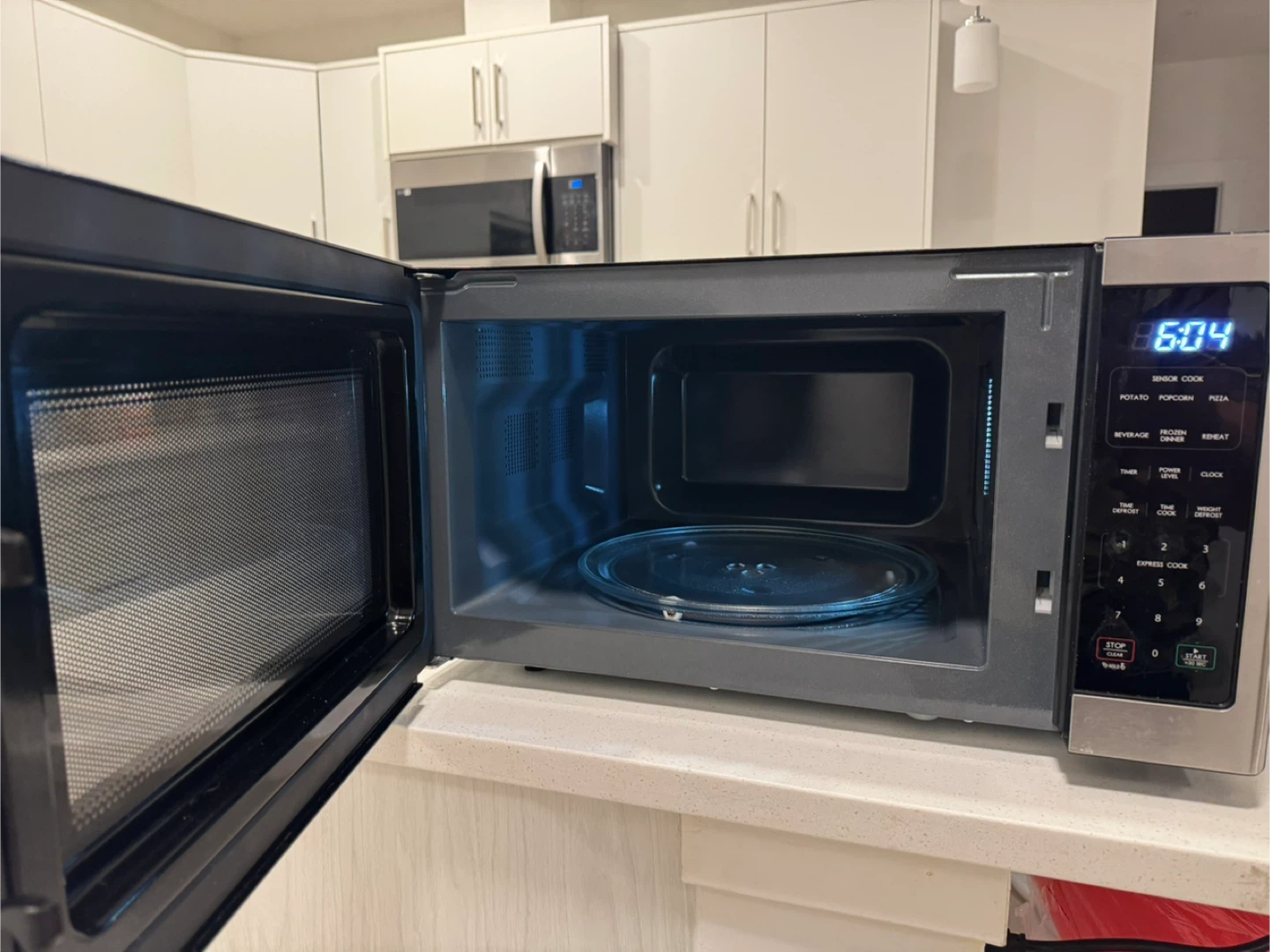 Vissani Microwave Oven - photo 3