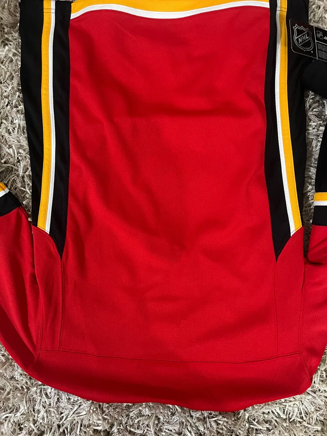 Calgary Flames Fanatics NHL Jersey - Size M image indicator(6)