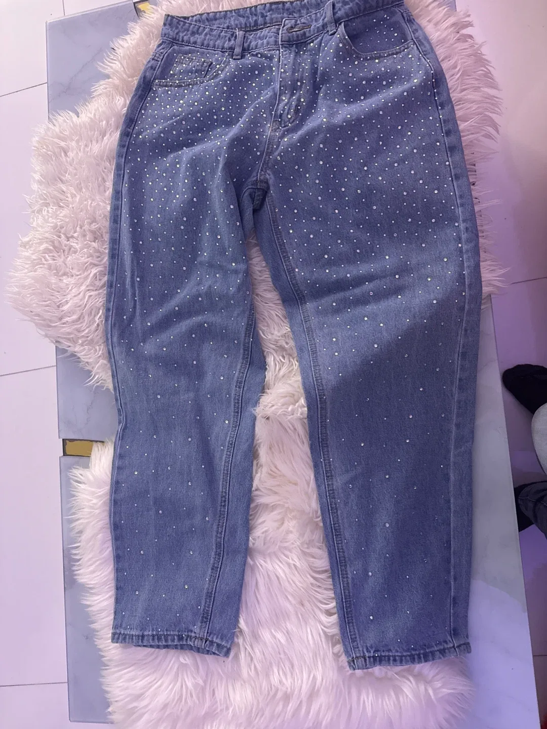 Size 32 Rhinestone Embellished Jeans image indicator(3)