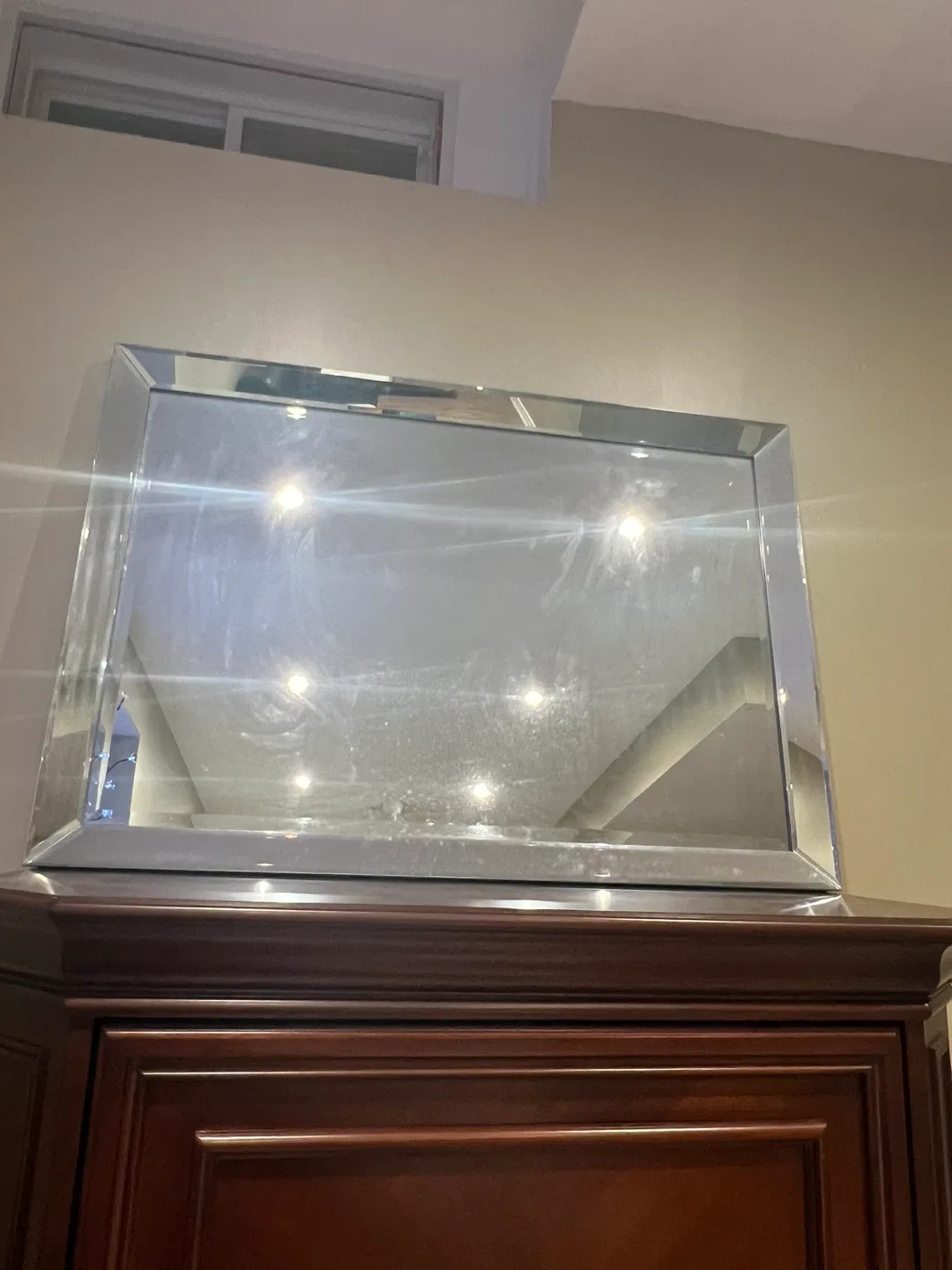 Framed Wall Mirror image indicator(3)