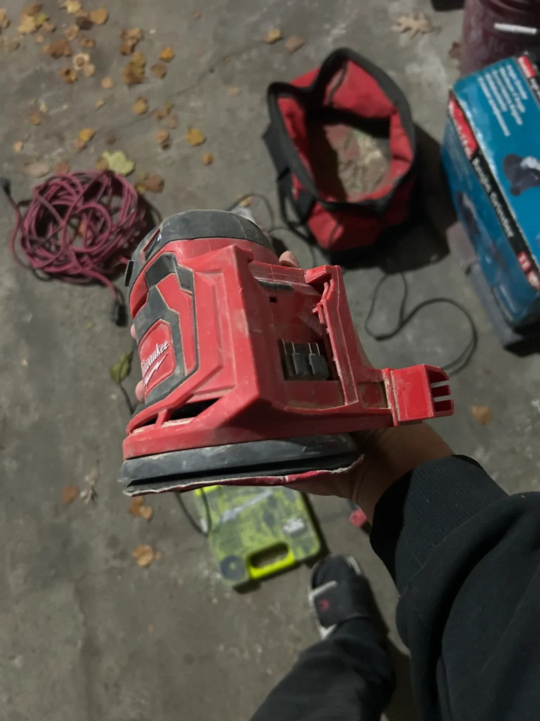 Milwaukee Random Orbit Sander image indicator(2)