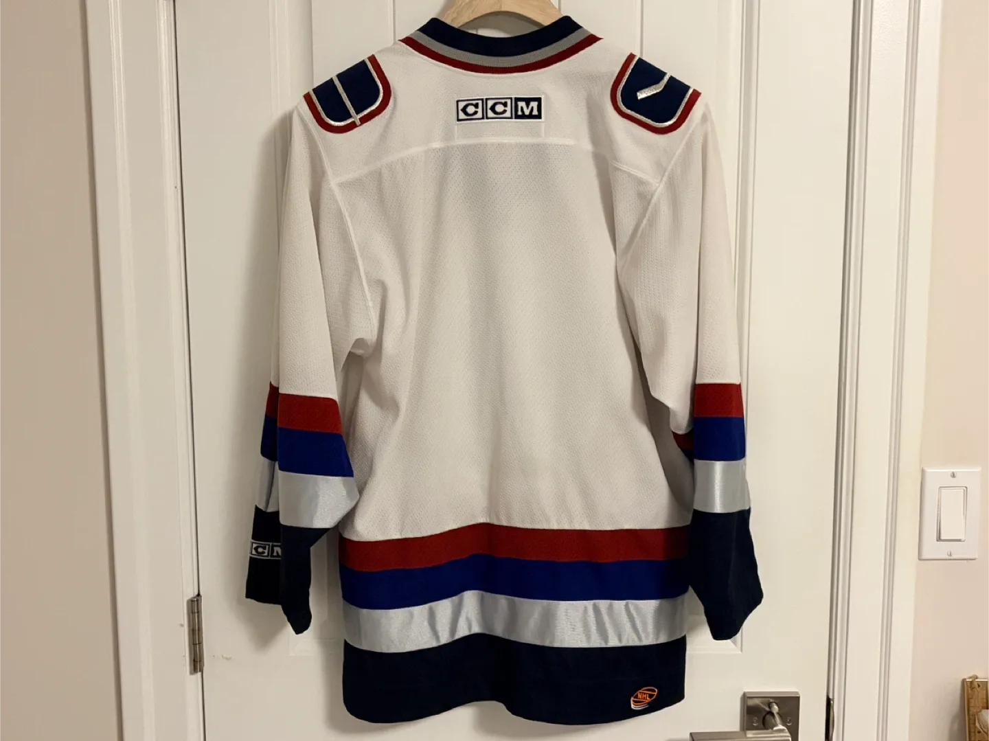 Authentic CCM Vancouver Canucks White West Coast Jersey Small image indicator(5)